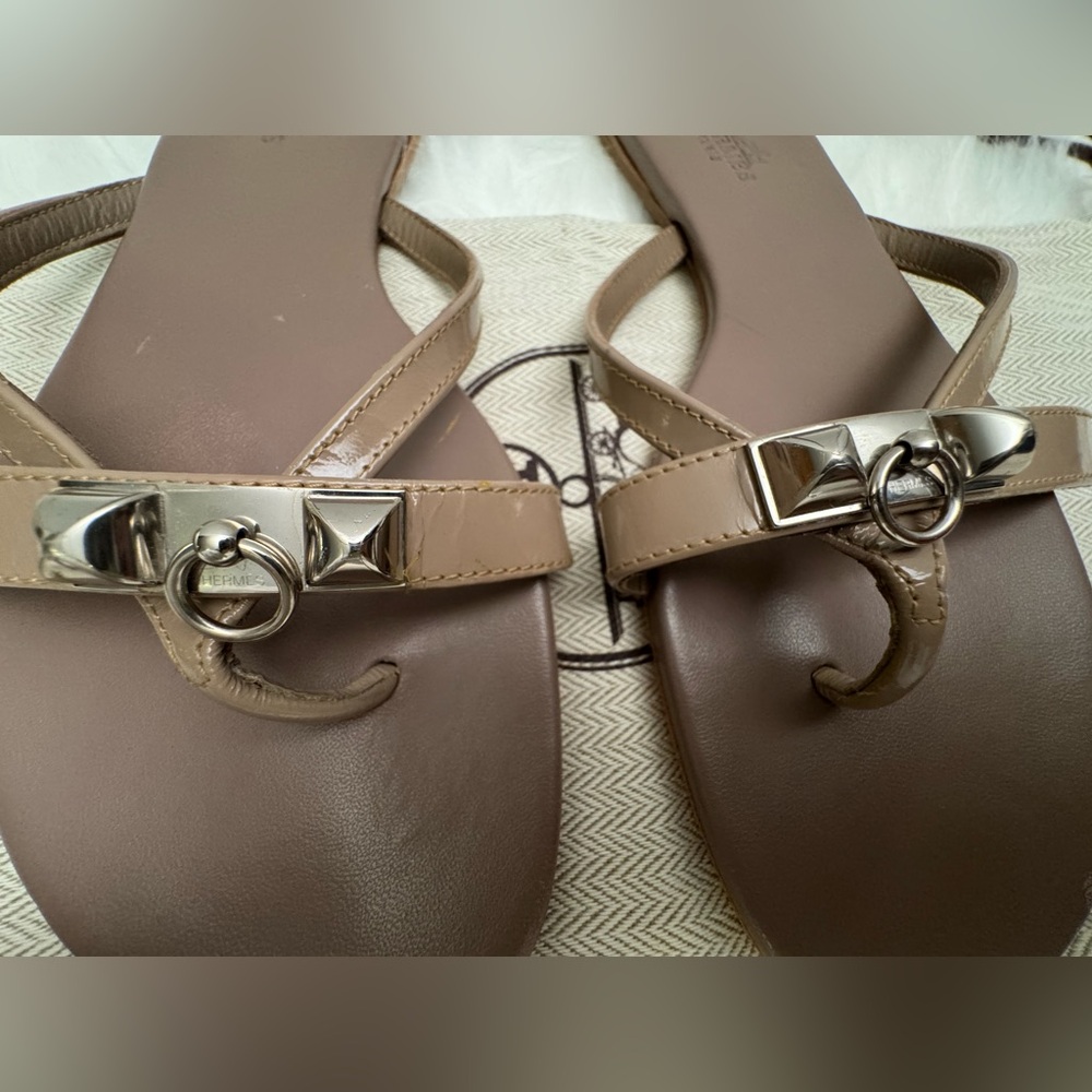 Hermes Corfou Leather Sandals - Picture 8 of 12